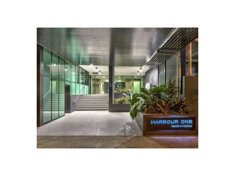 10403/8 Harbour Rd, Hamilton QLD 4007