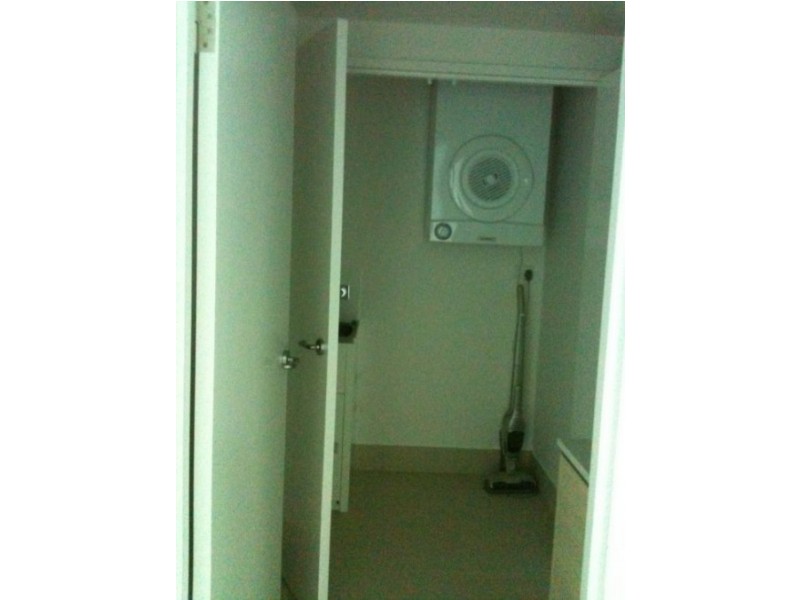 10403/8 Harbour Rd, Hamilton QLD 4007