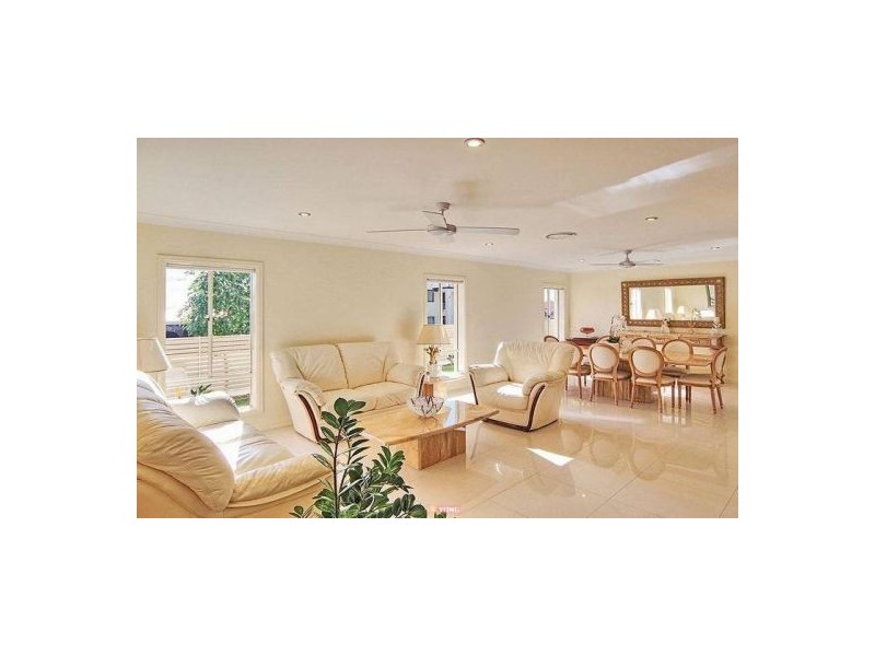 2 Ridings St, Sunnybank Hills QLD 4109