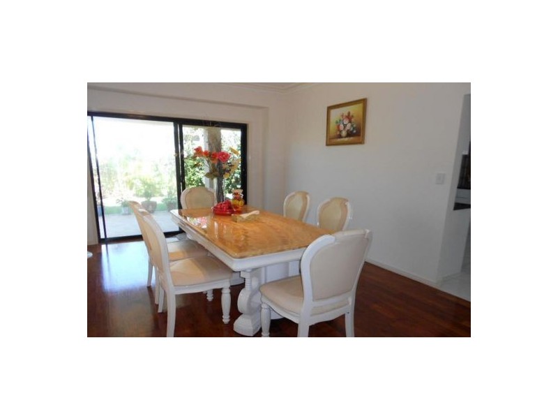 62. Demigre St, Eight Mile Plains QLD 4113