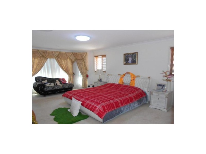 62. Demigre St, Eight Mile Plains QLD 4113