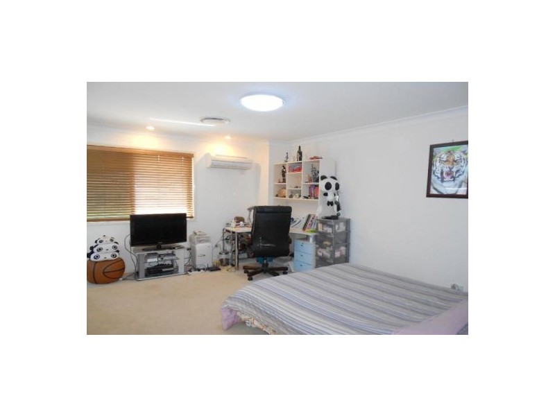 62. Demigre St, Eight Mile Plains QLD 4113