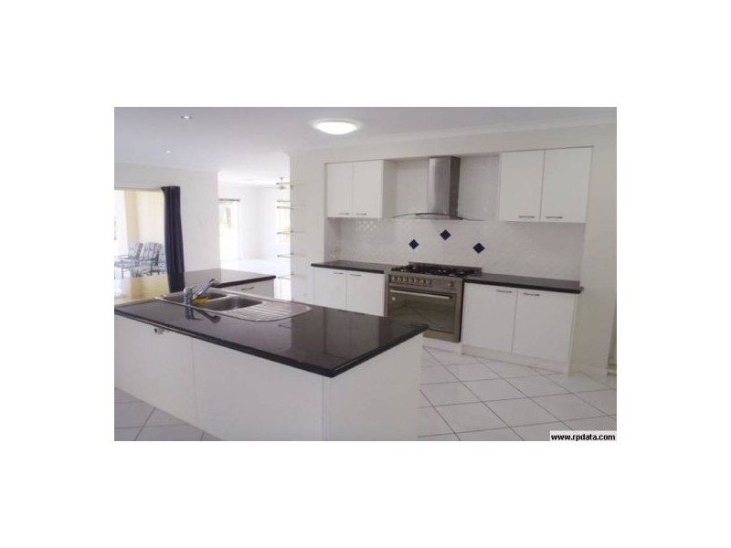 16 Slipstream Rd, Coomera Waters QLD 4209