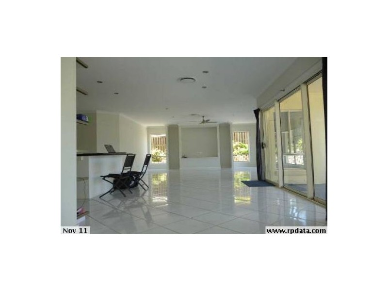 16 Slipstream Rd, Coomera Waters QLD 4209