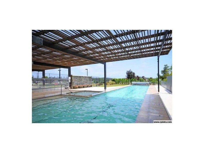 16 Slipstream Rd, Coomera Waters QLD 4209