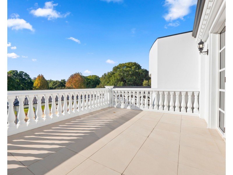 49 Tallebudgera Connection Road | Bellagio La Villa, Tallebudgera QLD 4228