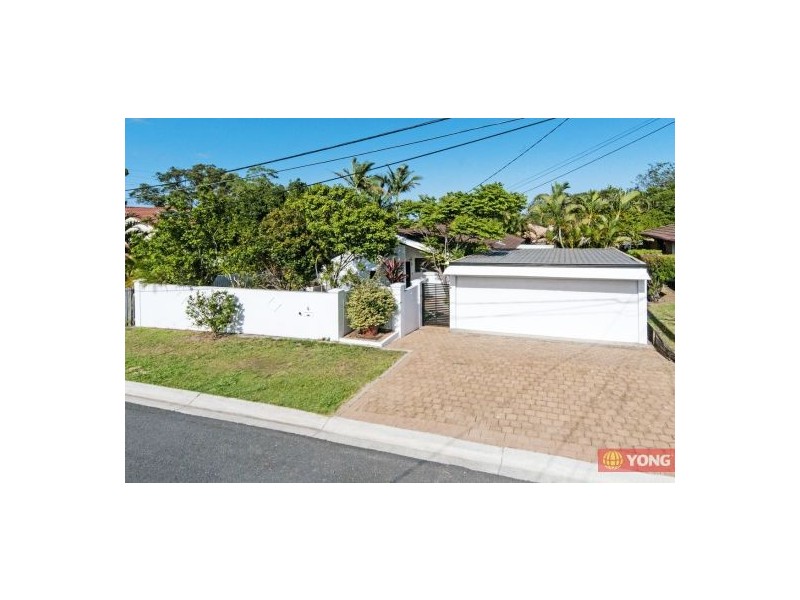 4. Saffron St, Robertson QLD 4109