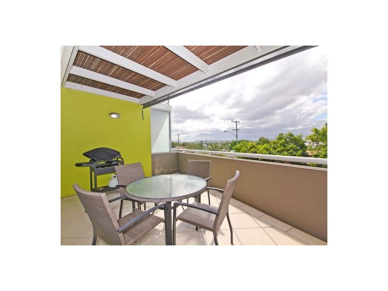 Unit 2/8 Ridge Street, Greenslopes QLD 4120