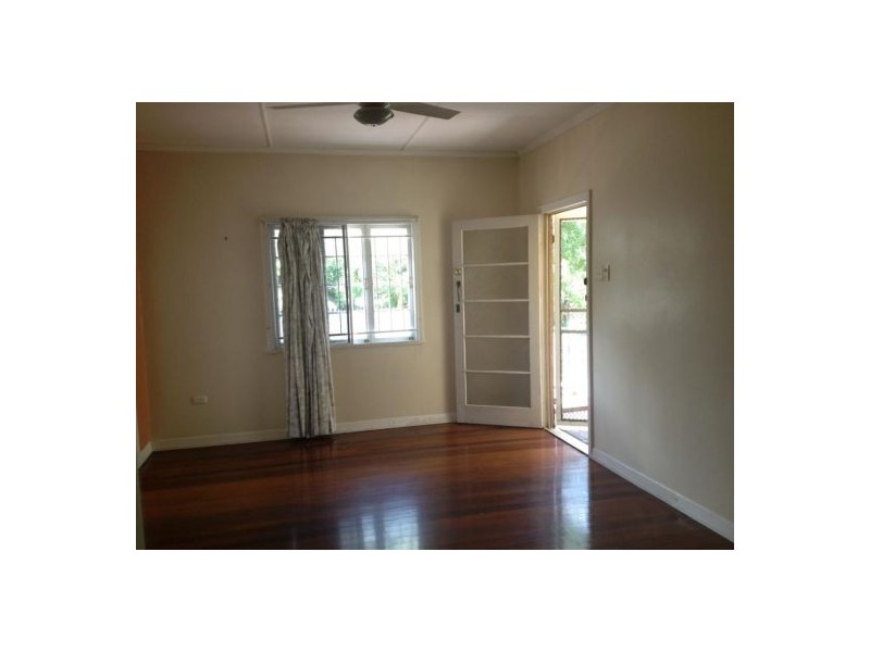 255 Musgrave Rd, Coopers Plains QLD 4108