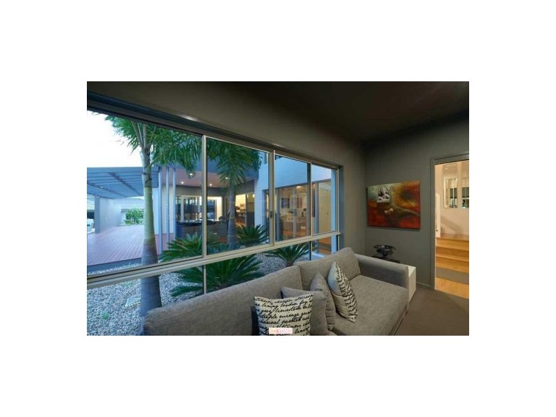 10 Francis Ave, Rochedale QLD 4123