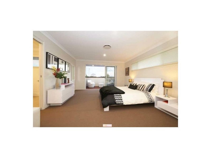 11 Mcdermott Pde, Rochedale QLD 4123