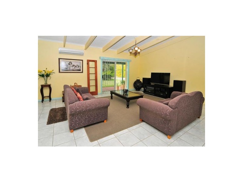 18-30 Sharon Dr, North Maclean QLD 4280