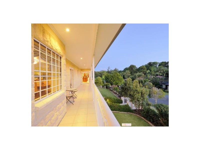 3 Highbury Cl, Carindale QLD 4152