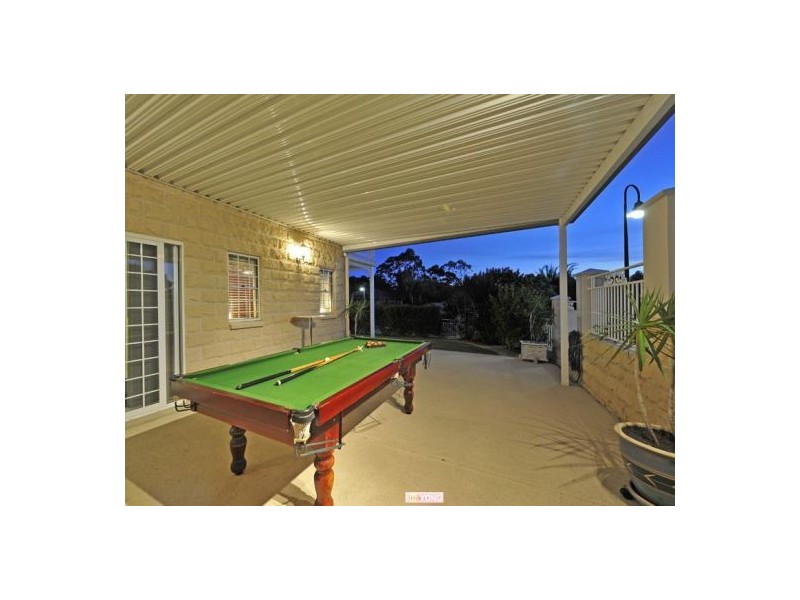 3 Highbury Cl, Carindale QLD 4152