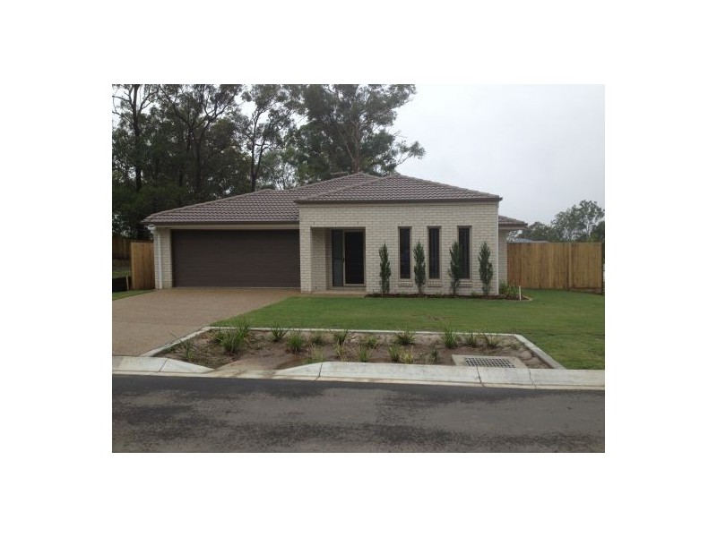 7 Knightsbridge St, Oxley QLD 4075