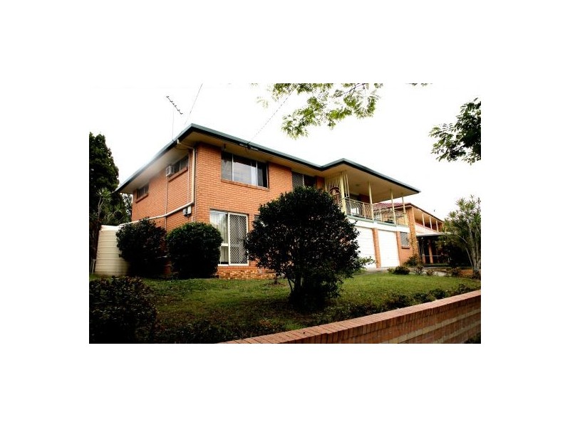 67 Granadilla St, Macgregor QLD 4109