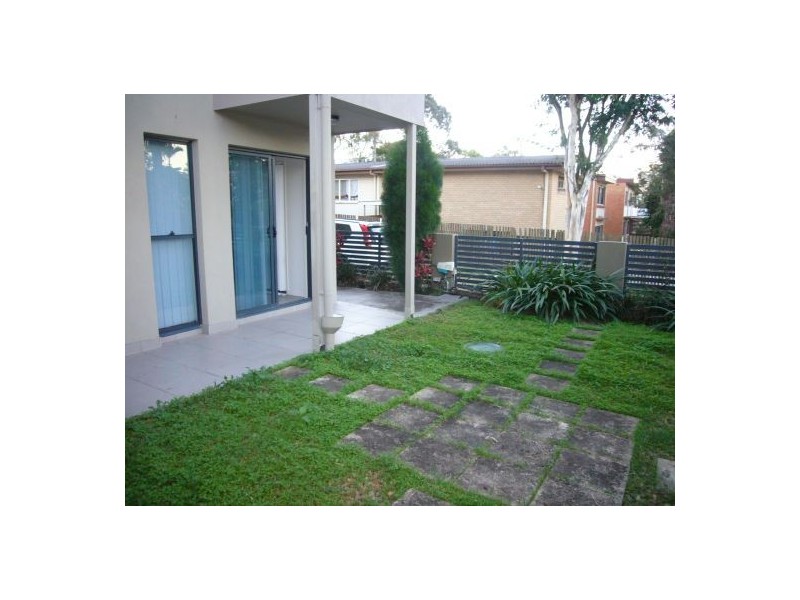41 Warren St, St Lucia QLD 4067