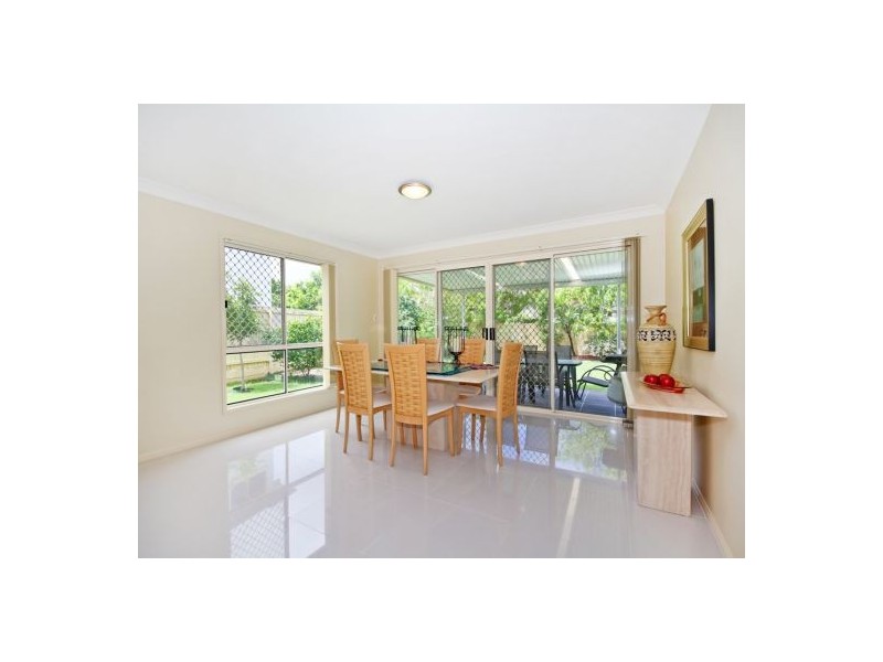 25 The Parkway, Stretton QLD 4116