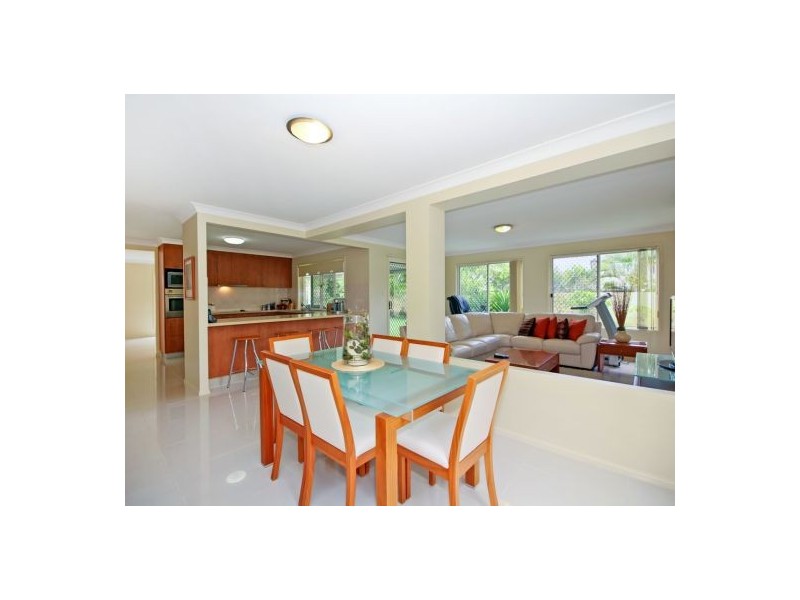 25 The Parkway, Stretton QLD 4116