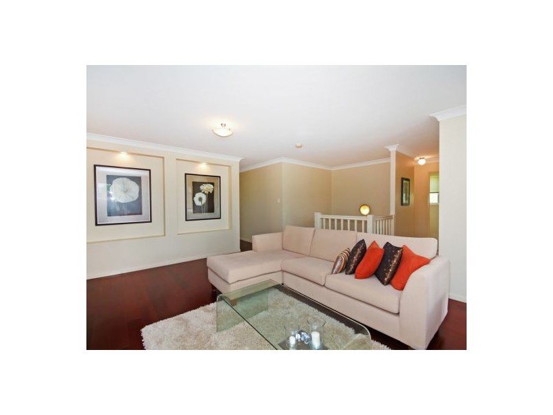 25 The Parkway, Stretton QLD 4116