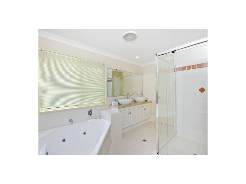 25 The Parkway, Stretton QLD 4116