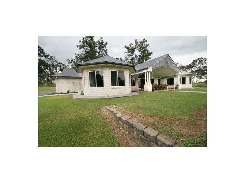 642. Middle Rd, Greenbank QLD 4124