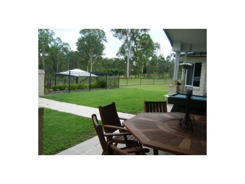642. Middle Rd, Greenbank QLD 4124