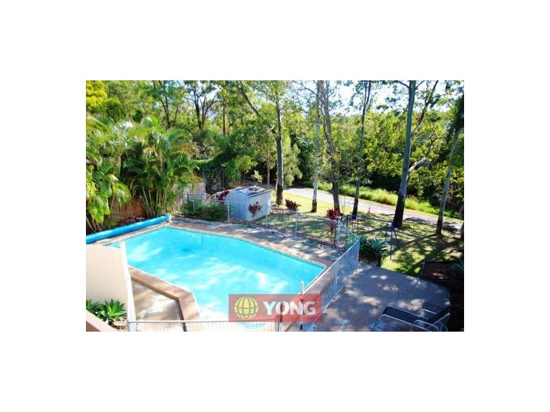 18 Laver St, Macgregor QLD 4109