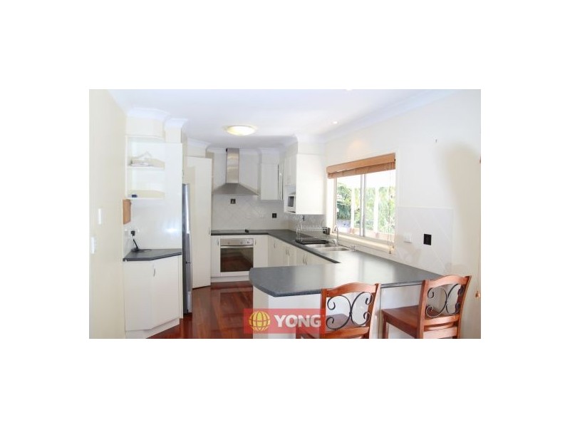 18 Laver St, Macgregor QLD 4109