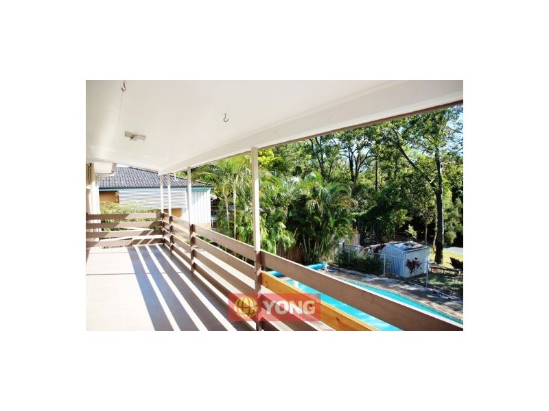 18 Laver St, Macgregor QLD 4109