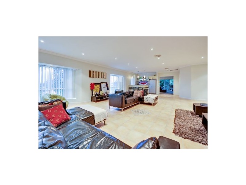 132 Kardella St, Stretton QLD 4116