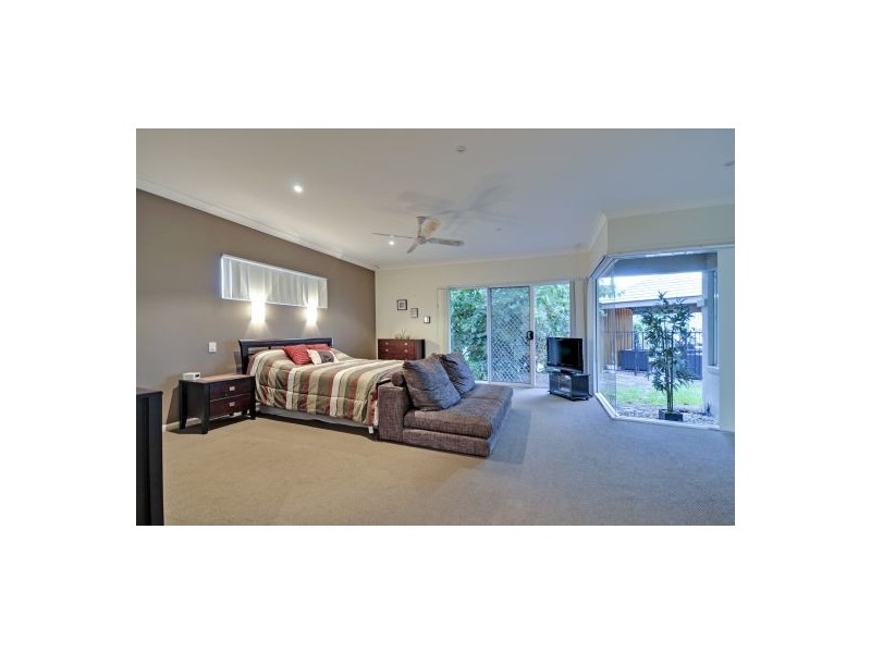 132 Kardella St, Stretton QLD 4116