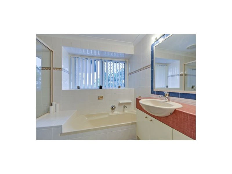 132 Kardella St, Stretton QLD 4116