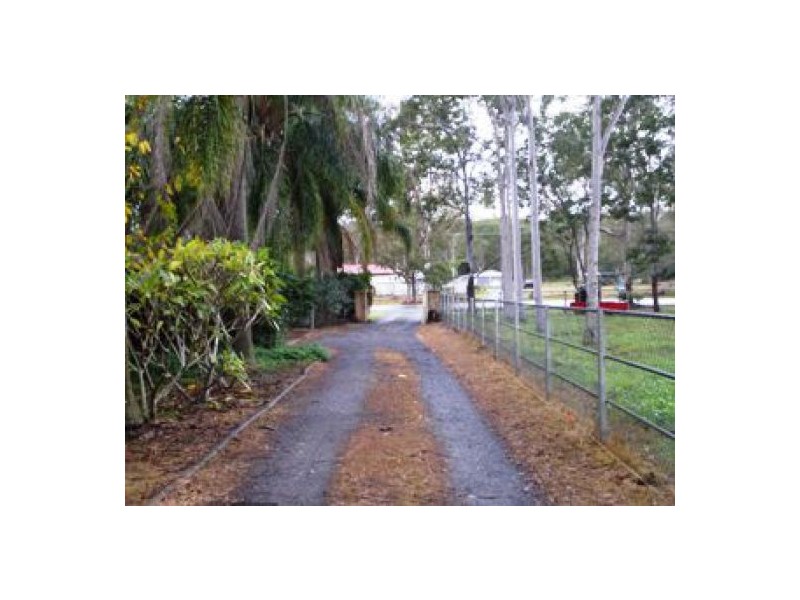 575. Chambers Flat Rd, Park Ridge QLD 4125