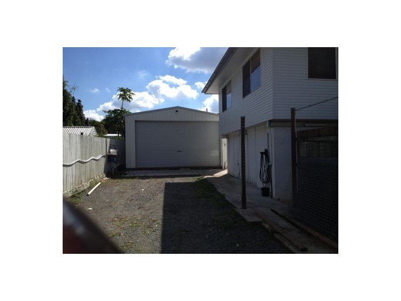 74 Lake Rd, Slacks Creek QLD 4127