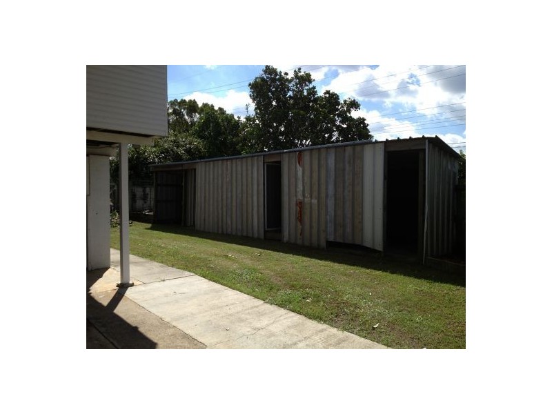 74 Lake Rd, Slacks Creek QLD 4127