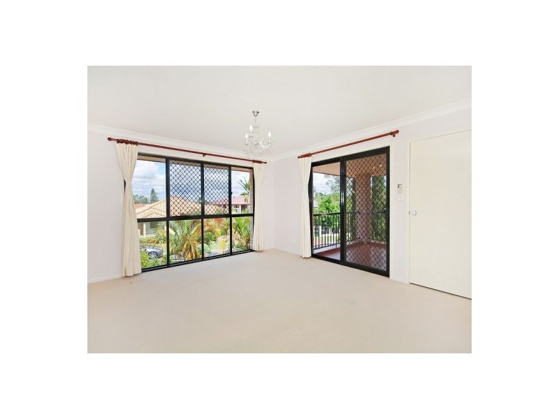 22 Raincliffe Pl, Calamvale QLD 4116