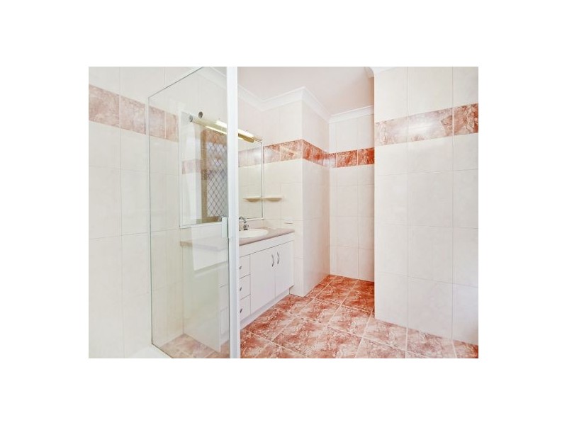 22 Raincliffe Pl, Calamvale QLD 4116