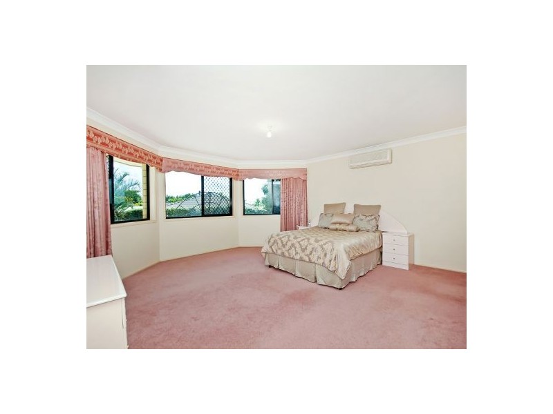 17 Vanderbilt St, Eight Mile Plains QLD 4113