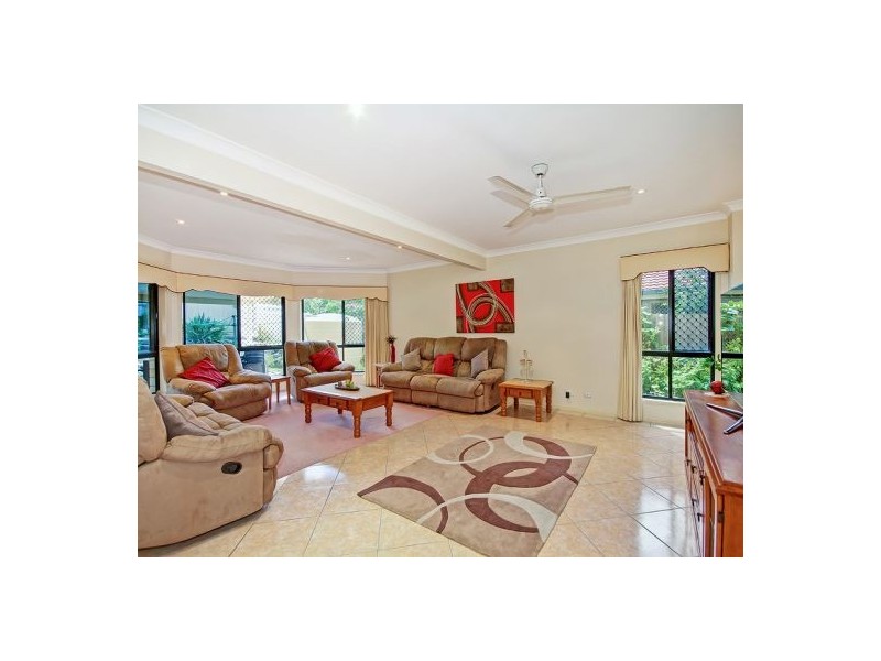 17 Vanderbilt St, Eight Mile Plains QLD 4113