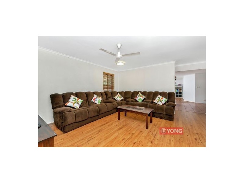37 Glenfield Street, Parkinson QLD 4115