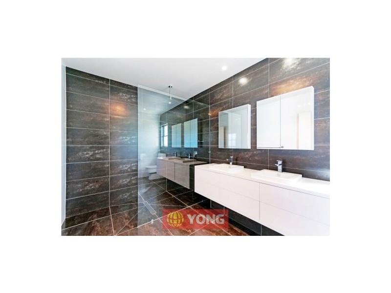 19 Hillcrest St, Rochedale QLD 4123