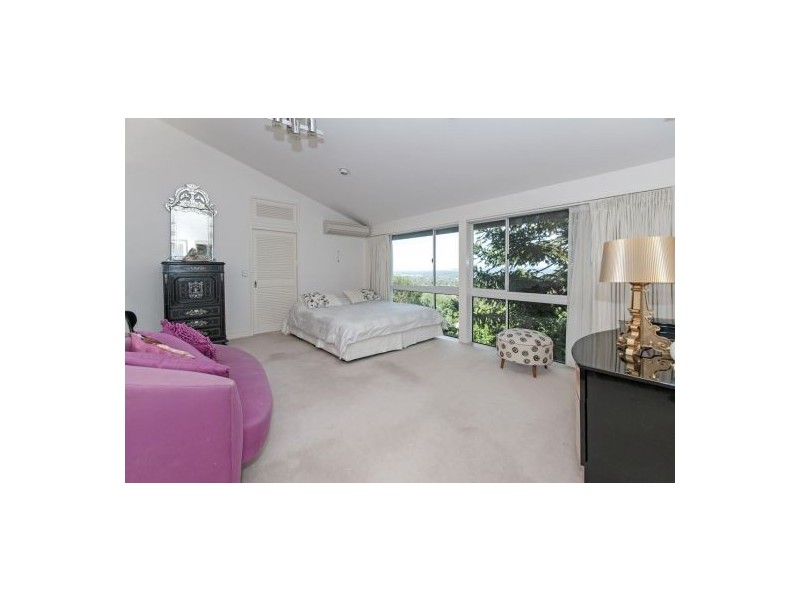 425 Springwood Road, Daisy Hill QLD 4127