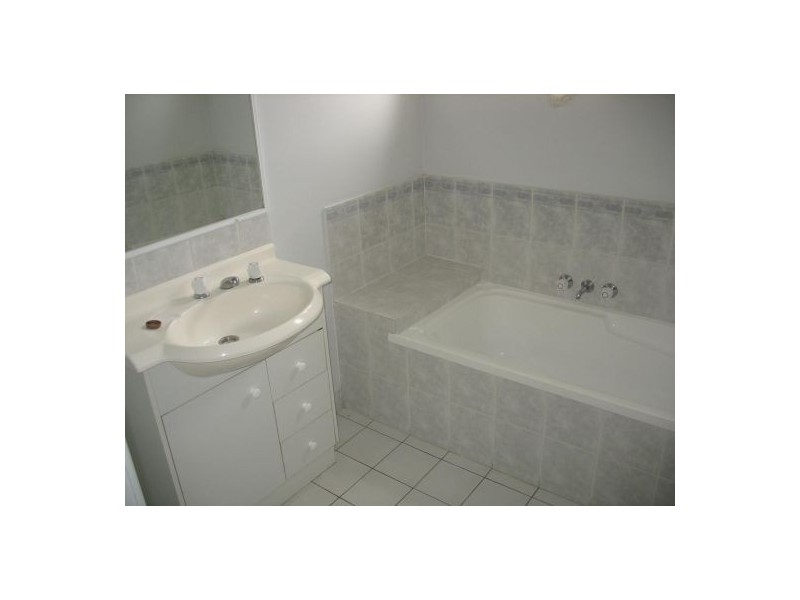 18 Van Wirdum Place, Calamvale QLD 4116