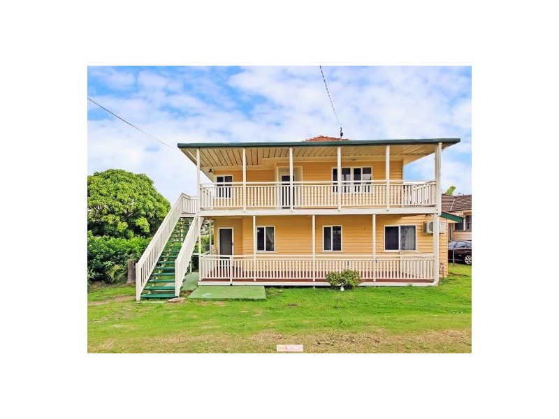 27 Roscoe St, Holland Park QLD 4121