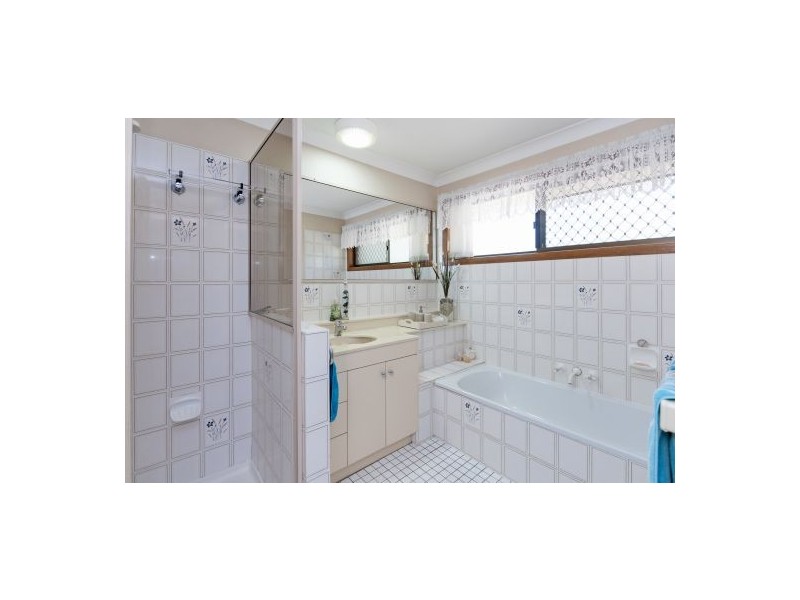 64 Kantenna St, Park Ridge QLD 4125