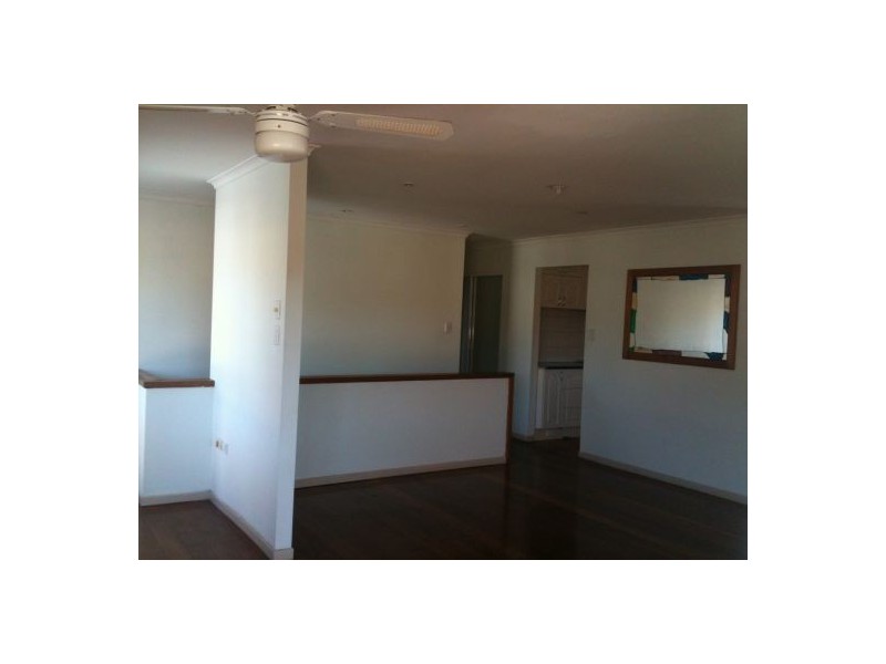 37 Estoril St, Robertson QLD 4109