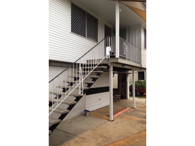 74 Lake Rd, Slacks Creek QLD 4127