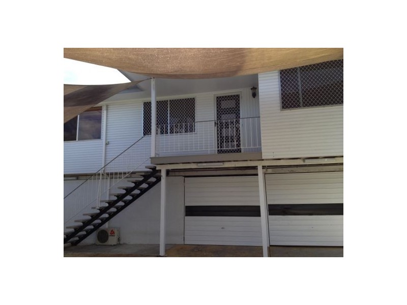 74 Lake Rd, Slacks Creek QLD 4127