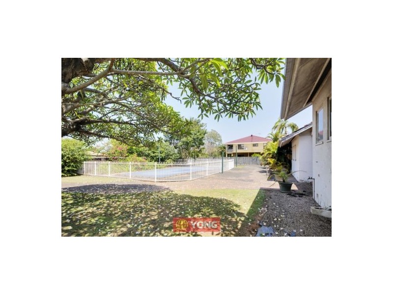 21 Yamal St (198 McCullough St), Robertson QLD 4109